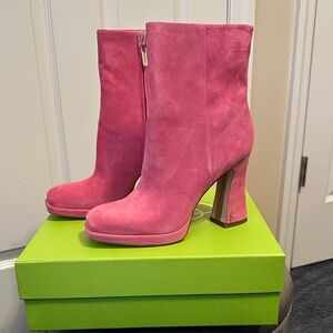 Sam Edelman Jaye Pink Suede Ankle Booties | Barbiecore | Size 9M